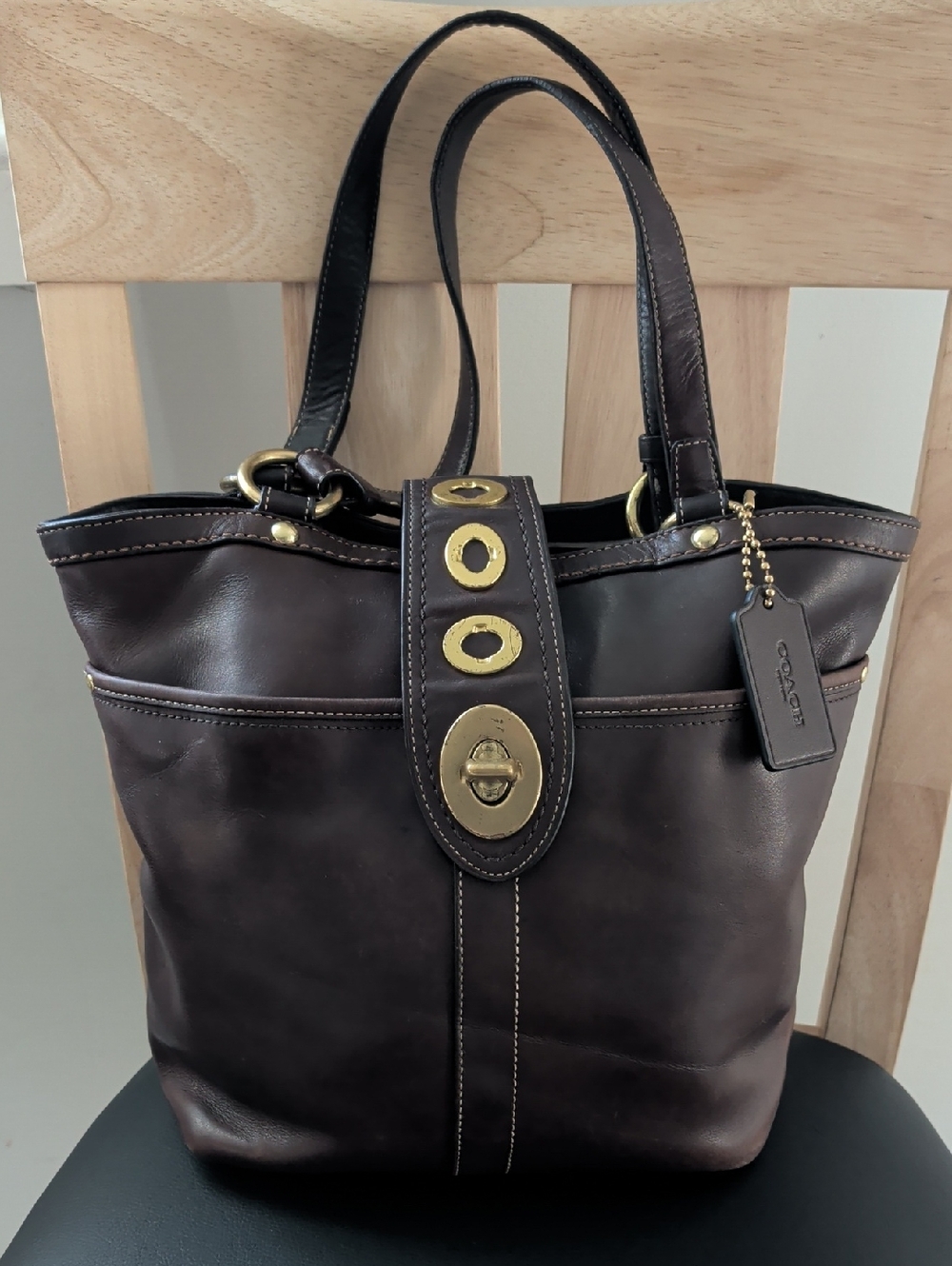 Coach Legacy Lily Turnlock Tote (F13757)